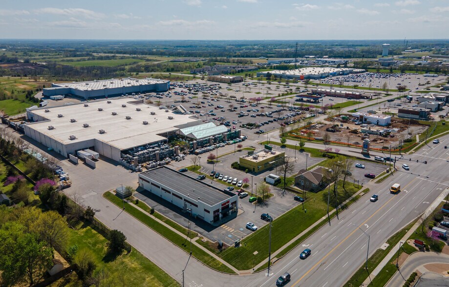 More Photos Of 1901 W Foxwood Dr, Raymore Auto Repair For Sale