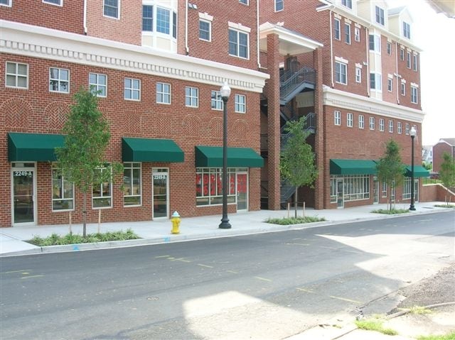 More Photos Of 2249 S Shirlington Rd, Arlington Manufactured Housing Mobile Home Park For Lease