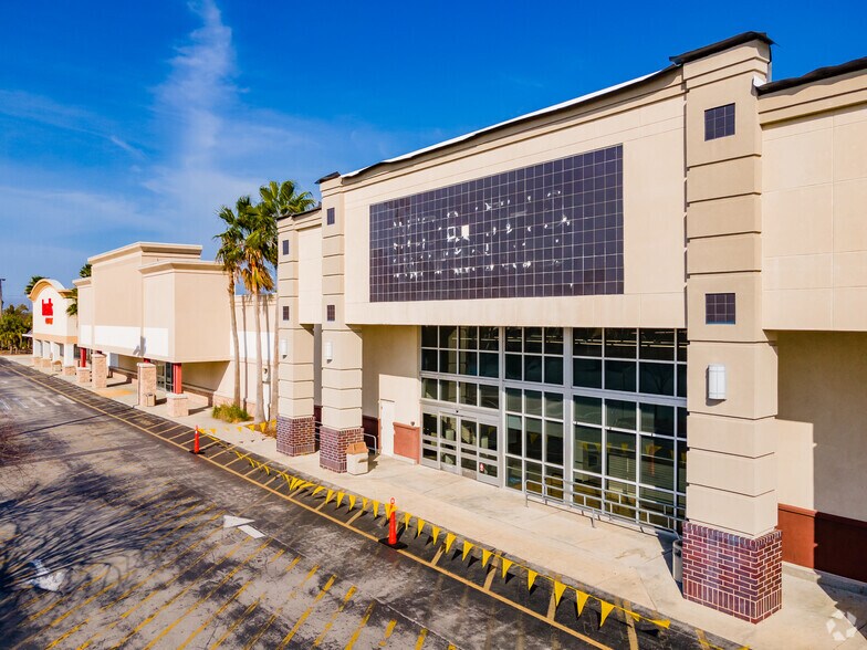 More Photos Of 9550-9690 Us Highway 19, Port Richey Unknown For Lease