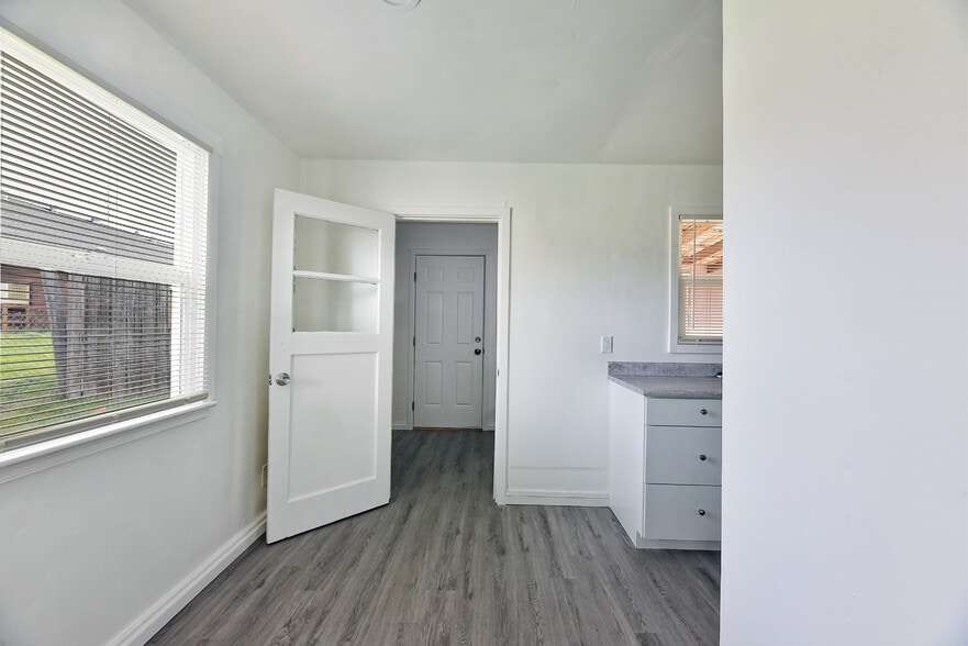 More Photos Of 1808 Spring St, Medford Apartments For Sale