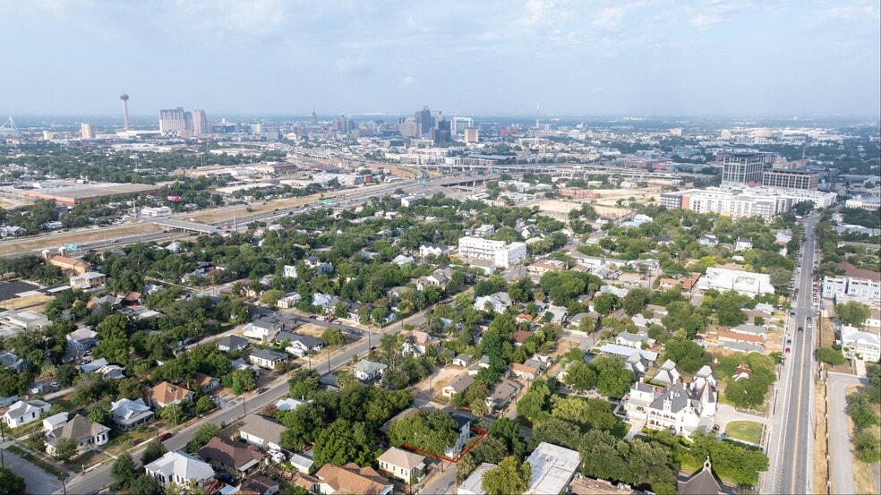 More Photos Of 1318 Willow, San Antonio Apartments For Sale