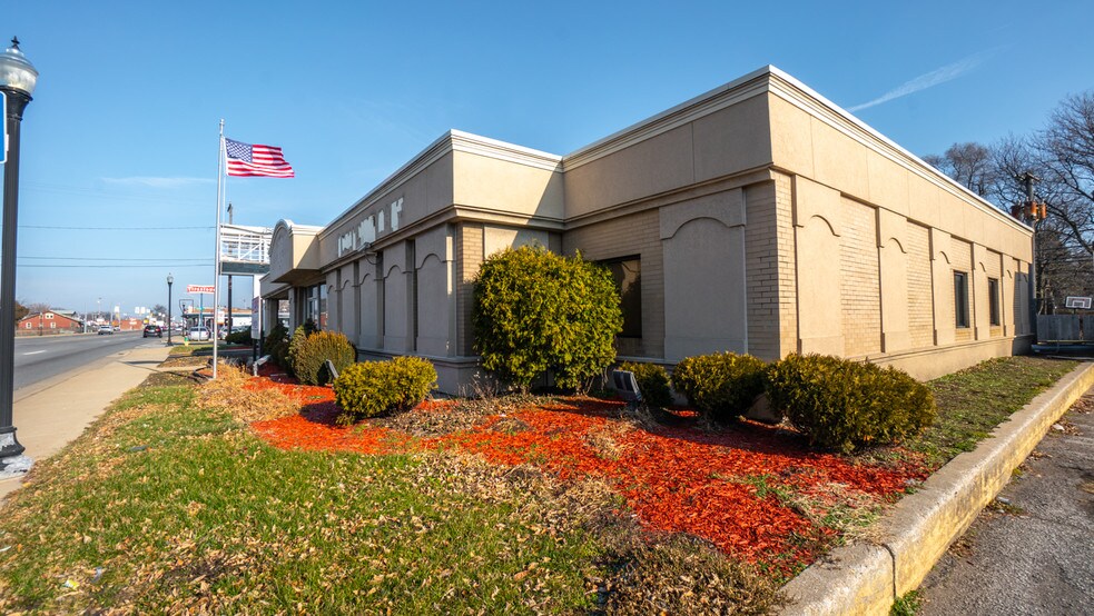 More Photos Of 7007 Calumet Ave, Hammond General Retail For Sale