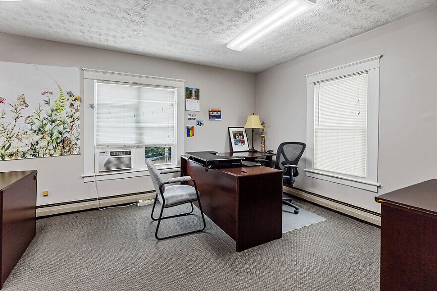 More Photos Of 323 State St, Augusta Office Residential For Sale