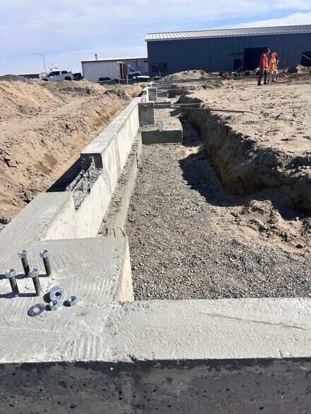 More Photos Of 2605 Robertson Dr, Richland Industrial For Lease