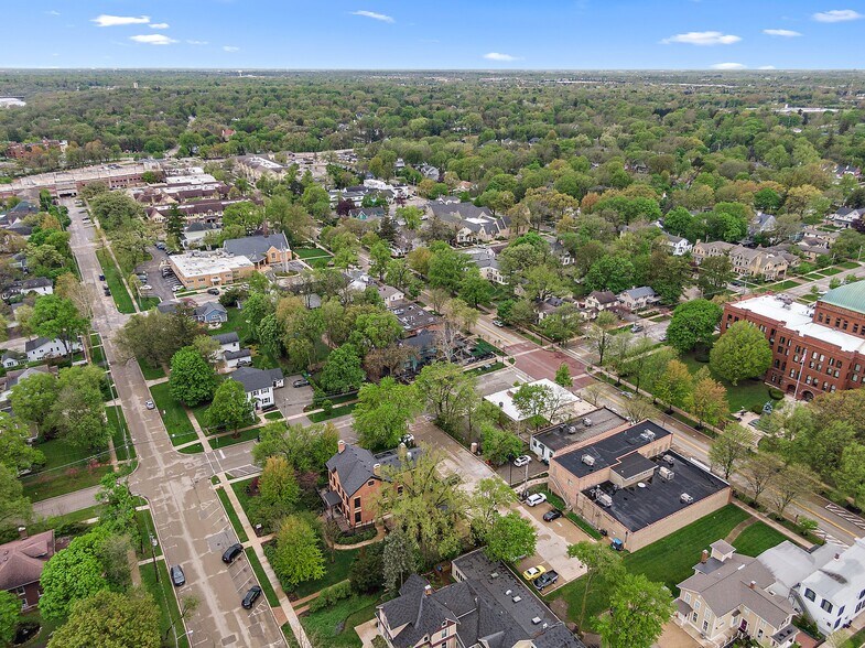 More Photos Of 124 S 2nd St, Geneva General Retail For Sale