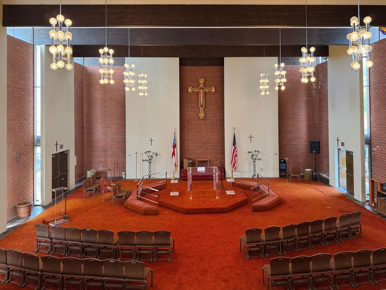 More Photos Of 4679 W El Segundo Blvd, Hawthorne Religious Facility For Sale