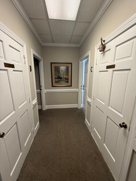 More Photos Of 2605 W Roosevelt Blvd, Monroe Loft Creative Space For Lease