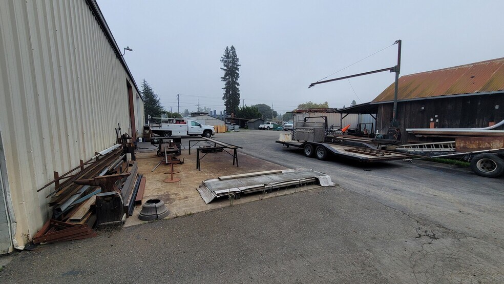 More Photos Of 4135 Santa Rosa Ave, Santa Rosa Warehouse For Lease