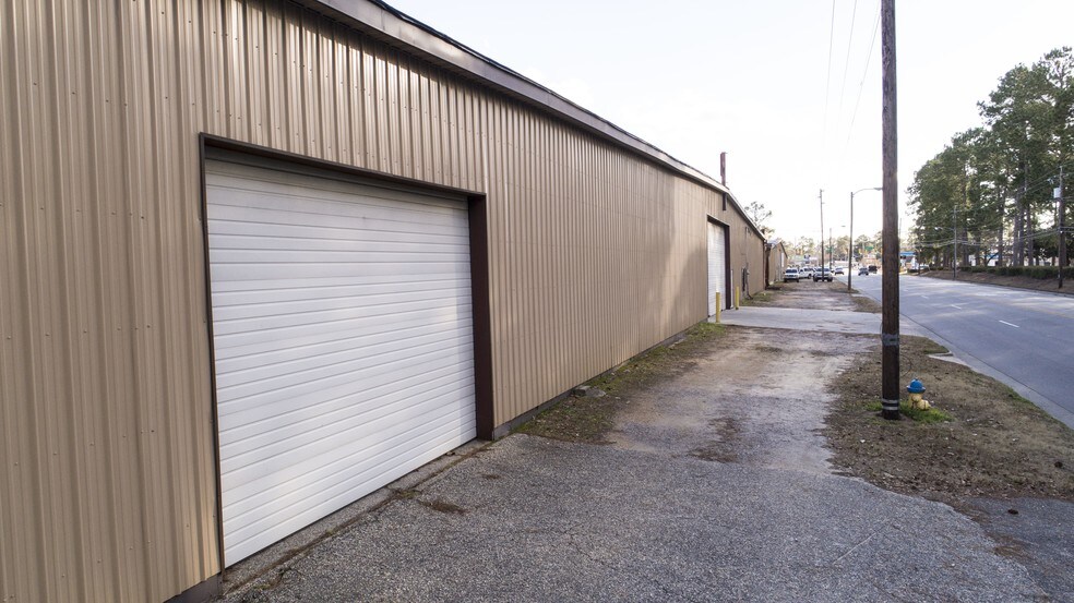 More Photos Of 2402 Fayetteville Rd, Lumberton Warehouse For Sale