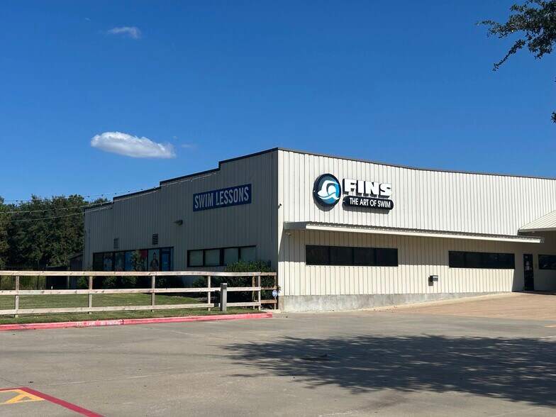 More Photos Of 7827 Spring Cypress Rd, Spring General Retail For Lease