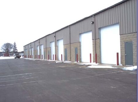 More Photos Of 101 Isanti Pky E, Isanti Warehouse For Lease