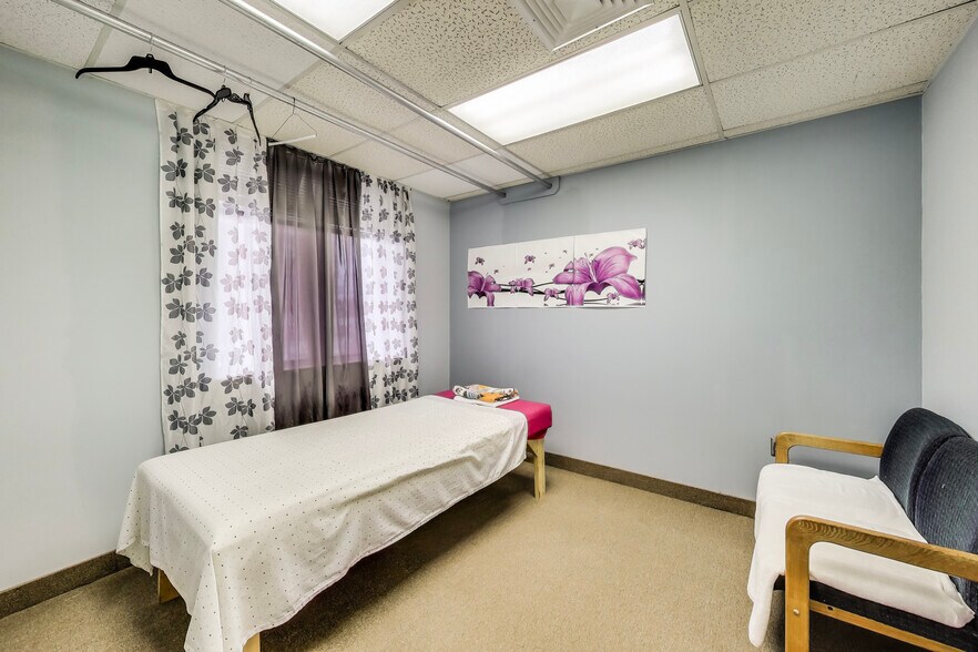 More Photos Of 6400 Seven Corners Pl, Falls Church Office For Sale