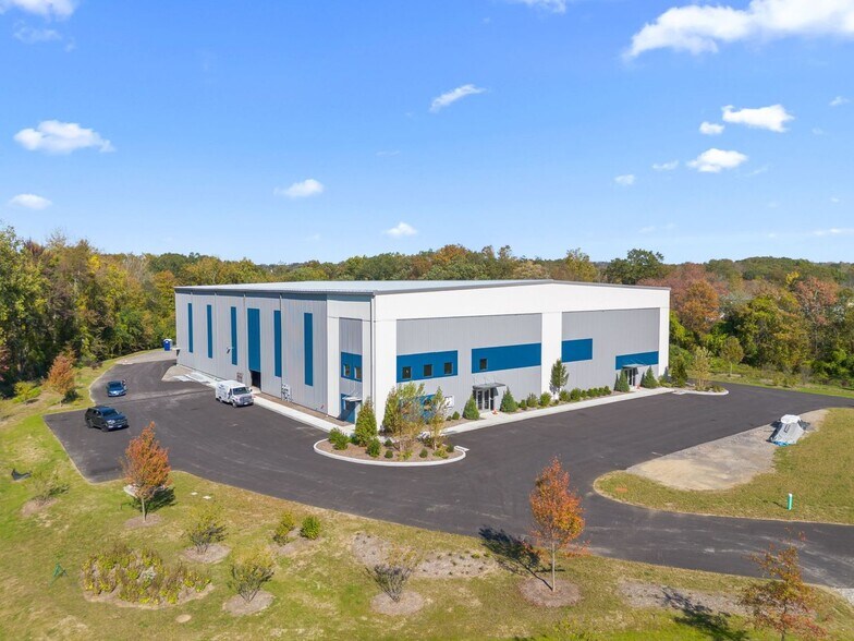 Primary Photo Of 280 Fields Ln, Brewster Village Warehouse For Lease