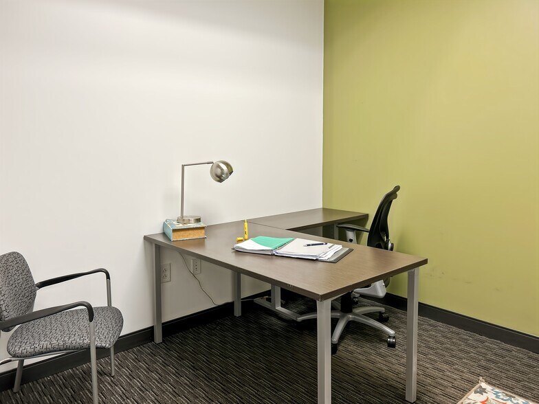 More Photos Of 128 Millport Cir, Greenville Coworking Space