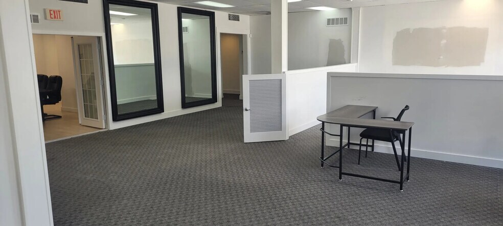 More Photos Of 475-487 Le Jeune Rd, Miami Unknown For Lease