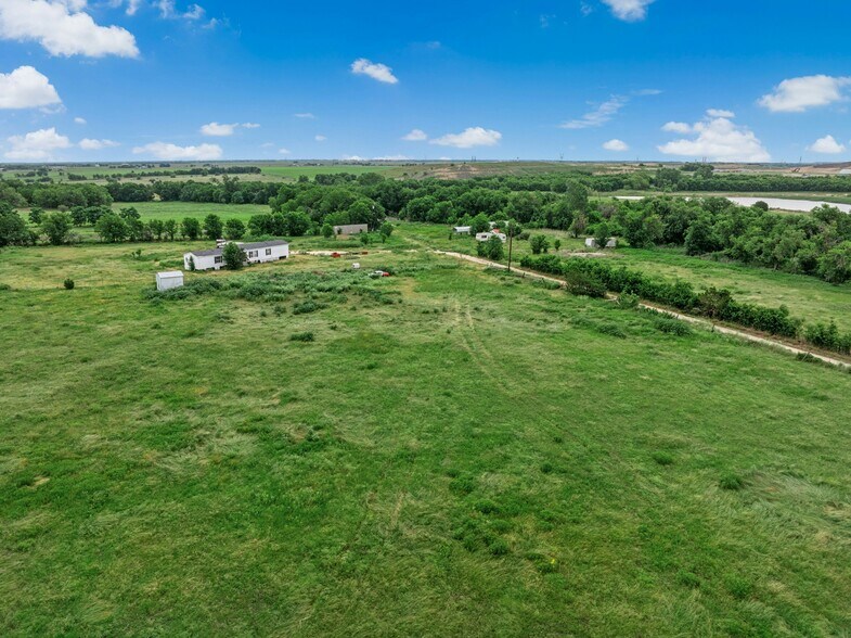 More Photos Of 2655 County Road 130, Hutto Land For Sale