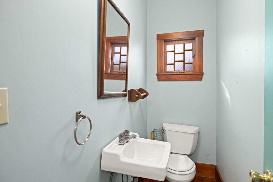 More Photos Of 1714 Solano Ave, Berkeley Office For Lease