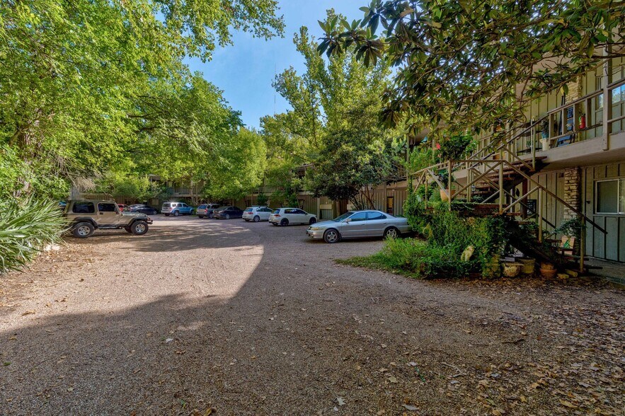 More Photos Of 1801 Westlake Dr, West Lake Hills Land For Sale