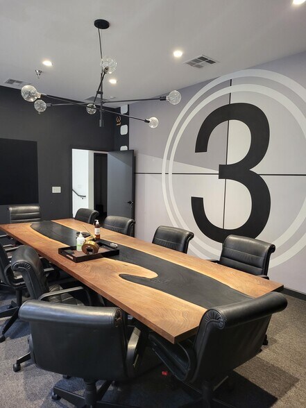 More Photos Of 3000 N Hollywood Way, Burbank Office For Lease