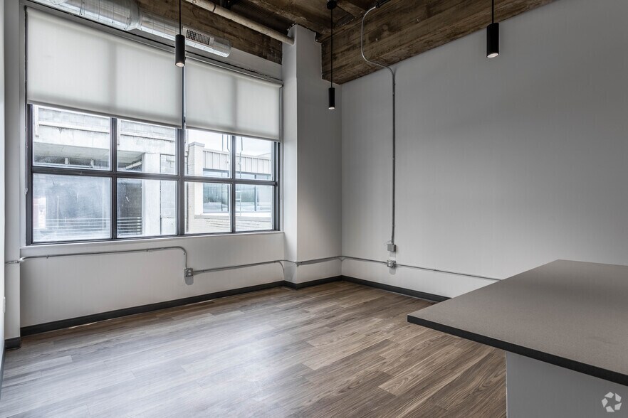 More Photos Of 366 E Broad St, Columbus Apartments For Lease