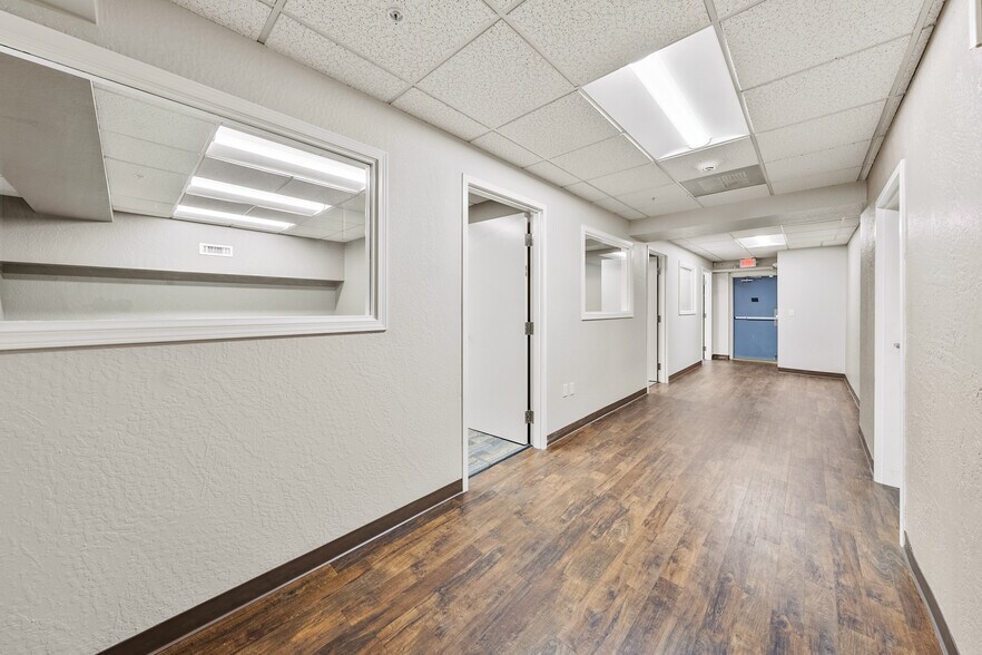 More Photos Of 2166 NW Vine St, Grants Pass Medical For Sale