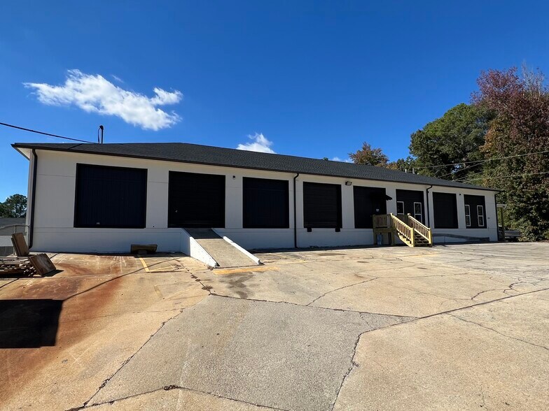 Primary Photo Of 2010 Old Montgomery Hwy, Birmingham Flex For Lease