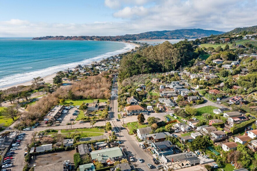 More Photos Of 3488 Shoreline hwy, Stinson Beach Storefront Retail Residential For Sale