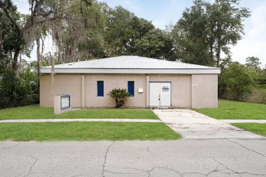 More Photos Of 323 M L King, Macclenny Religious Facility For Sale
