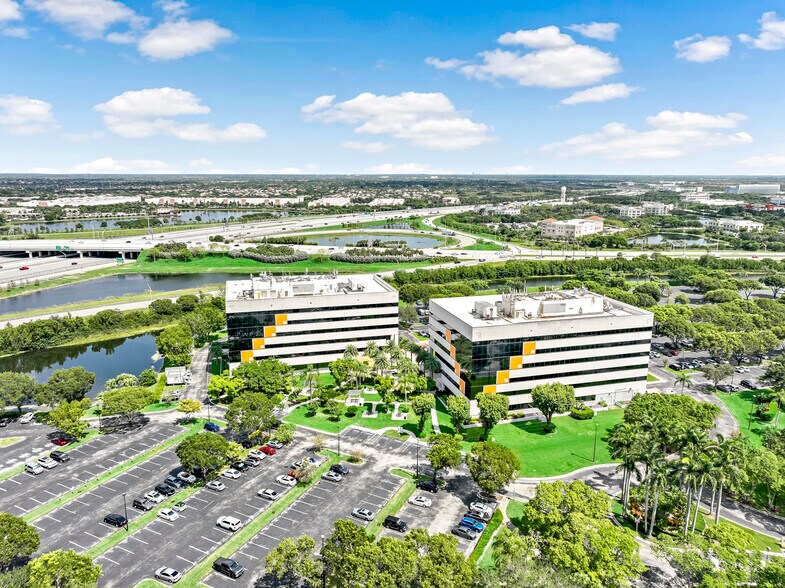 More Photos Of 3400 Lakeside Dr, Miramar Office For Lease