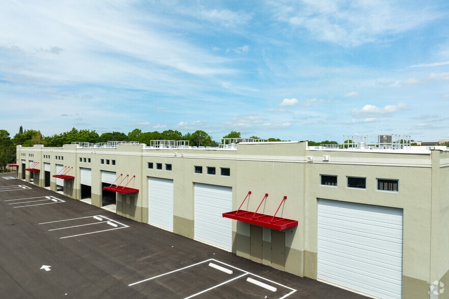 More Photos Of 7040 SE Federal Hwy, Hobe Sound Warehouse For Sale