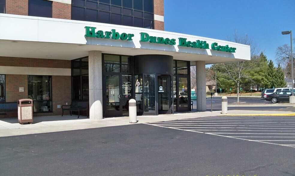 More Photos Of 1445 Sheldon Rd, Grand Haven Medical For Lease