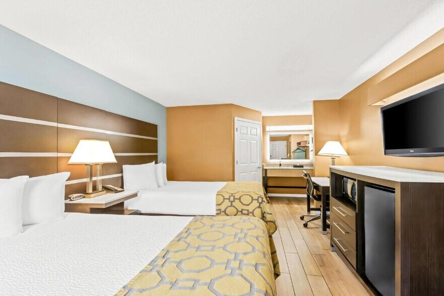 More Photos Of 164 Jameson Inn Dr, Forest City Hotel For Sale