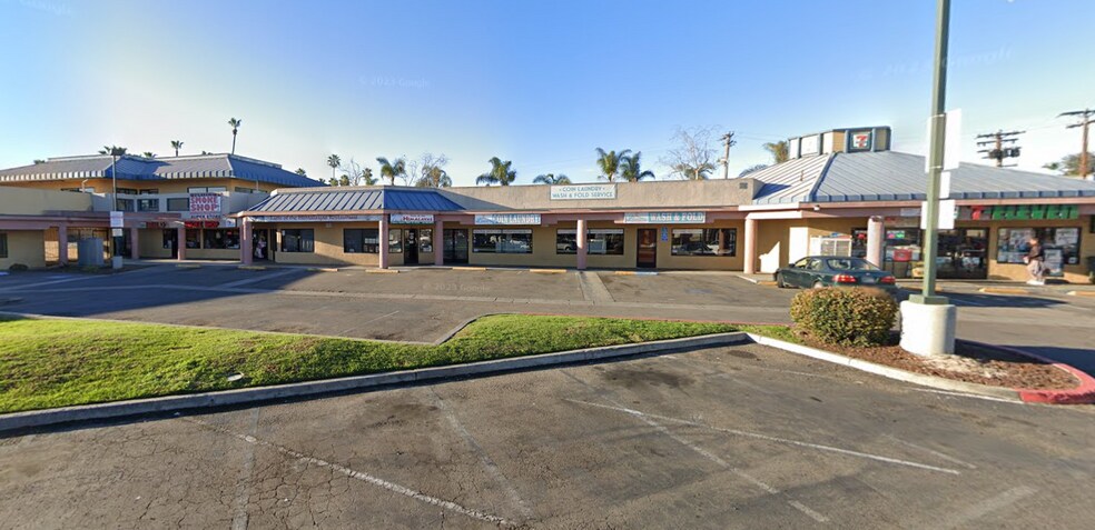More Photos Of 3175-3185 Midway Dr, San Diego Storefront For Lease