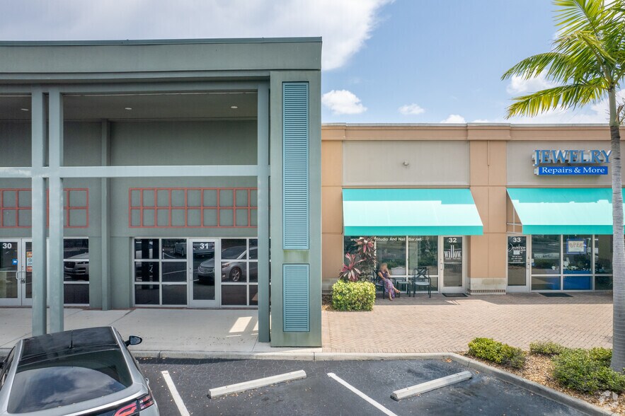 More Photos Of 11601-11609 S Cleveland Ave, Fort Myers Unknown For Lease
