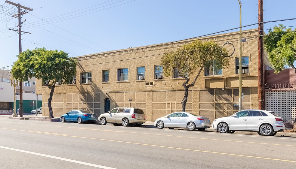 More Photos Of 3023-3035 S Grand Ave, Los Angeles Apartments For Lease