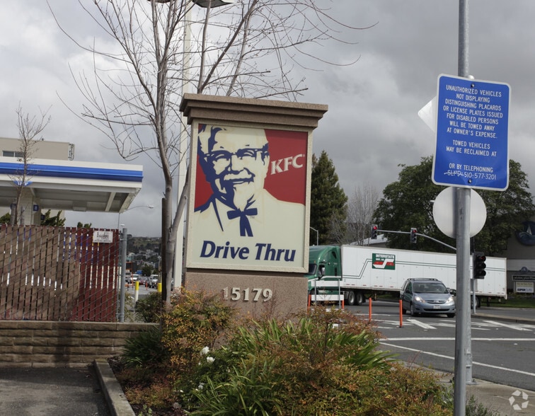 More Photos Of 15179 Hesperian Blvd, San Leandro Fast Food For Sale