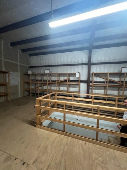 More Photos Of 1420 Holly Road, Corpus Christi Warehouse For Lease