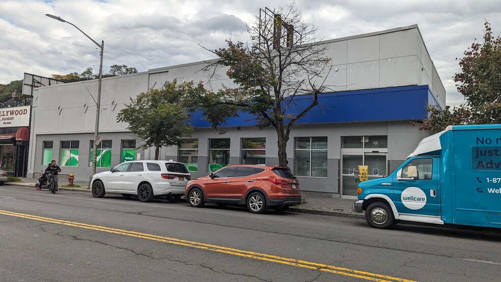 Primary Photo Of 420 S Broadway, Yonkers Storefront Retail Office For Lease