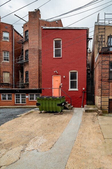 More Photos Of 1715 N St NW, Washington Office For Lease