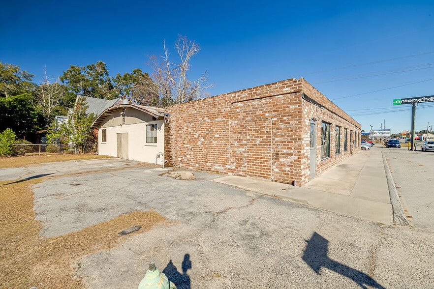 More Photos Of 3104 Skidaway Rd, Savannah Freestanding For Sale