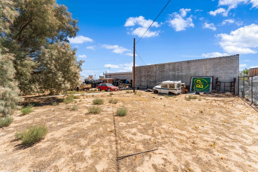 More Photos Of 27157 Twenty Mule Team rd, Boron Industrial For Sale