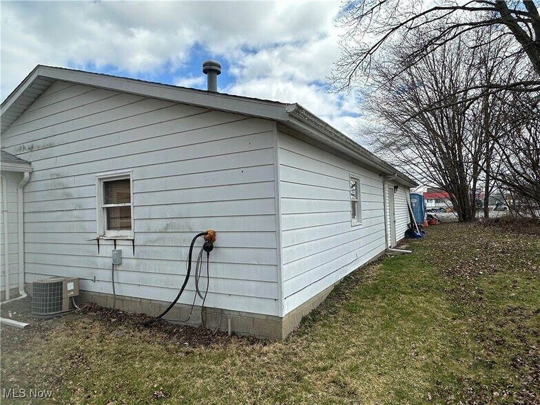 More Photos Of 4039 OH-14, Rootstown Storefront Retail Residential For Sale