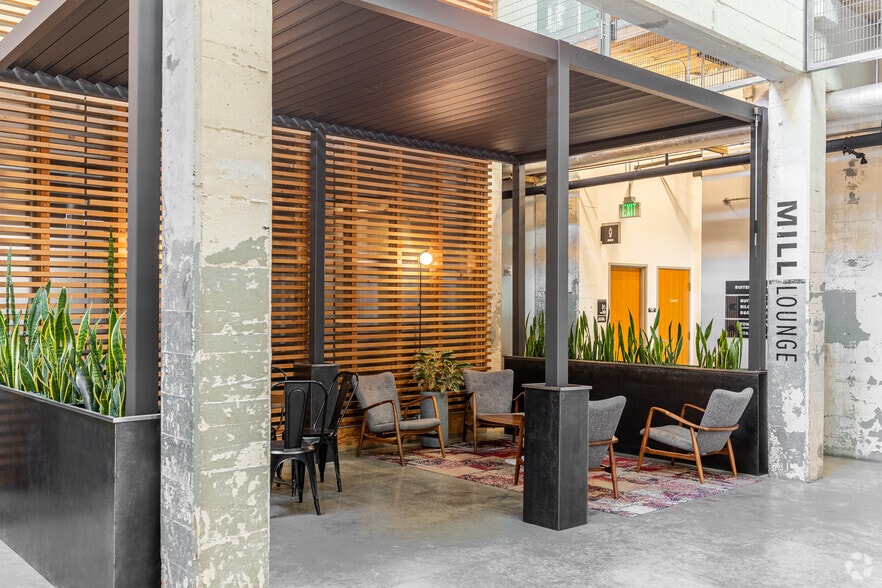 More Photos Of 107 SE Washington St, Portland Loft Creative Space For Lease