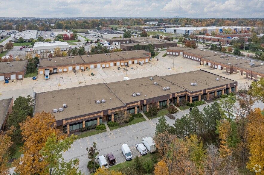 More Photos Of 6950 Engle Rd, Middleburg Heights Flex For Lease