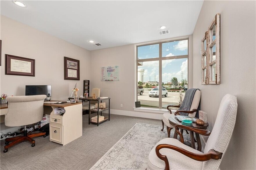 More Photos Of 1645 Greens Prairie Rd W, College Station Office For Sale