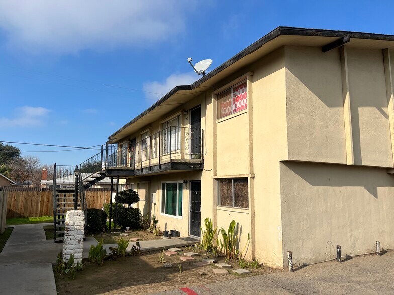More Photos Of 415 N Manila Ave, Fresno Apartments For Sale