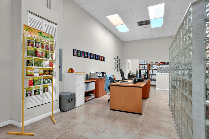 More Photos Of 3347 NW 74th Ave, Miami Warehouse For Sale