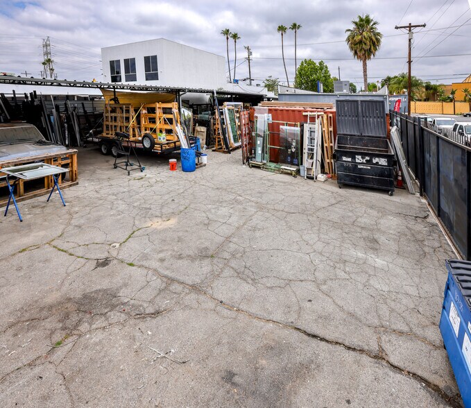 More Photos Of 18738 Sherman Way, Reseda Storefront For Sale