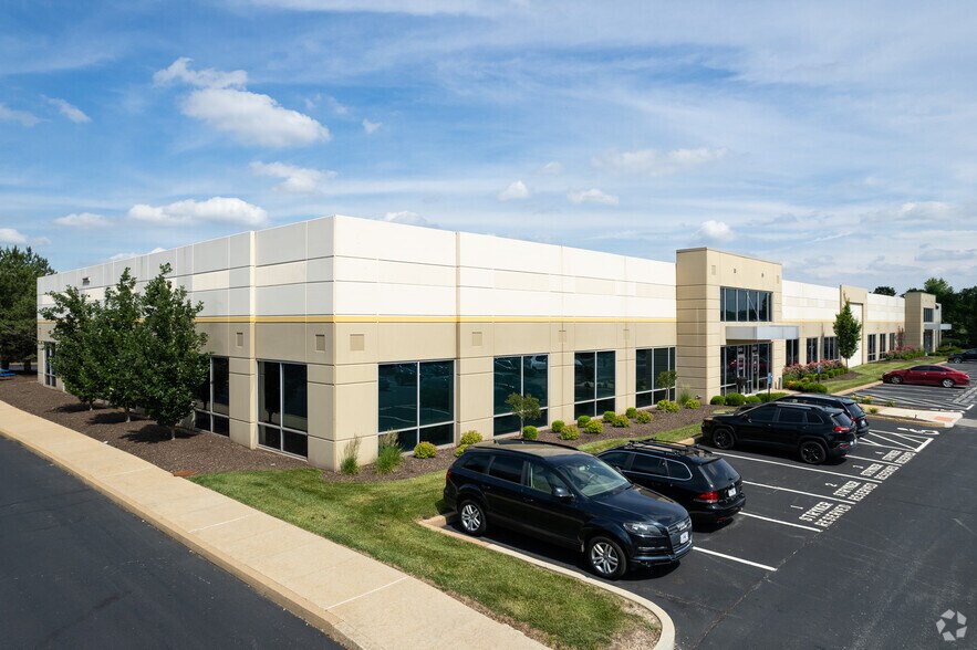 More Photos Of 2228-2240 Ball Dr, Saint Louis Office For Lease