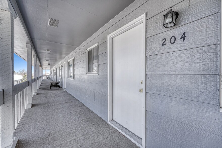 More Photos Of 490 E Elm St, Elizabeth Apartments For Sale